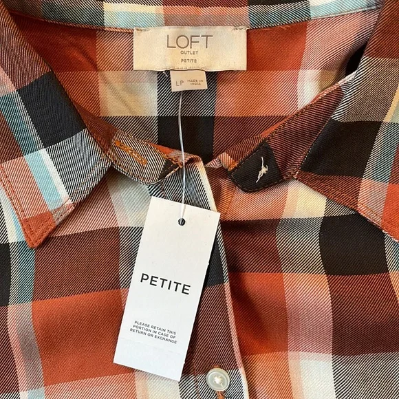 NWT! Loft brand, Plaid, Large Petite, Long Sleeve, Button shirt - Picture 2 of 6